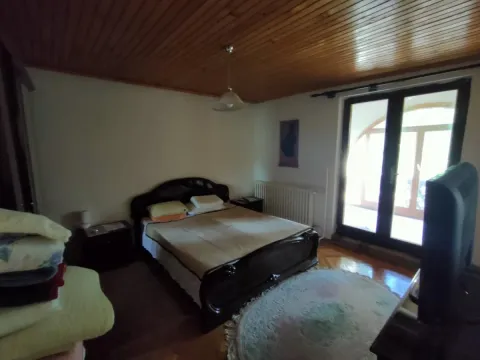 Prodaja, kuća, 250m², Sremska Kamenica, Petrovaradin - image 11