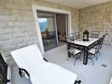 Prodaja, stan, 102m², Risan, Kotor - image 5