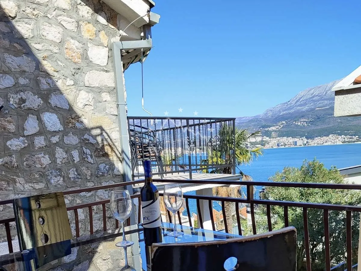 Sale, one bedroom apartment, 58m², Njivice, Herceg Novi
