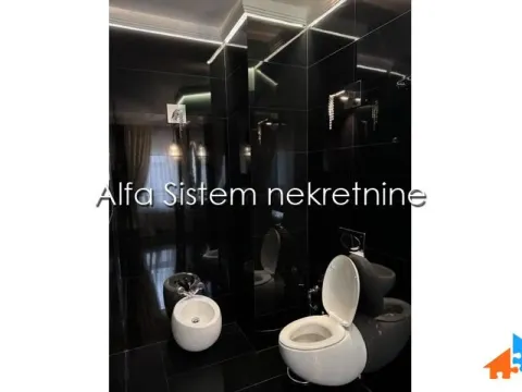 Izdavanje, četvorosoban stan, 150m², Savski Venac, Beograd - image 15