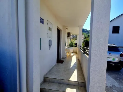 Izdavanje, kuća, 90m², Tripovići, Tivat - image 8