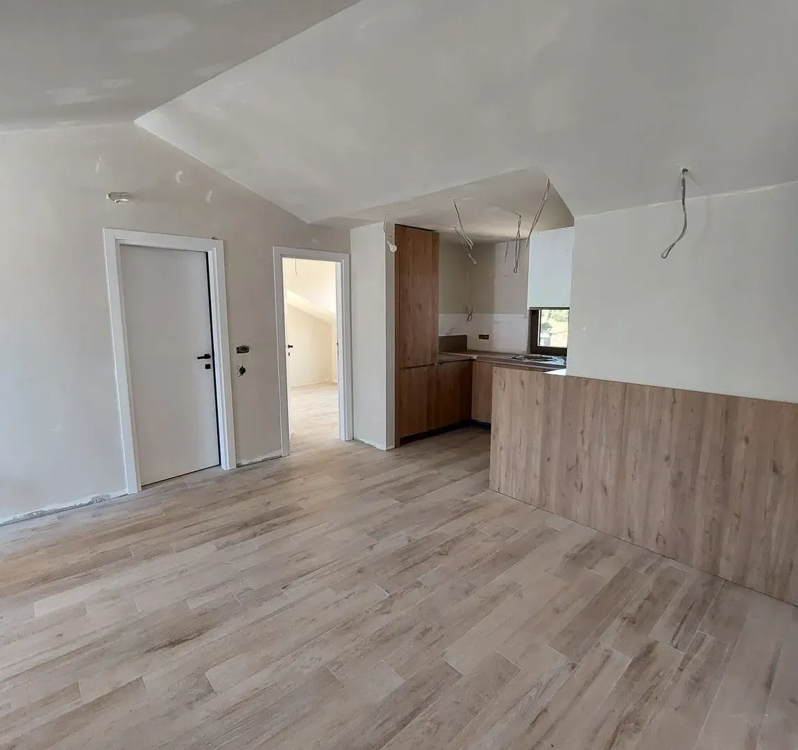 Sale, two bedroom apartment, 82m², Dumidran, Tivat