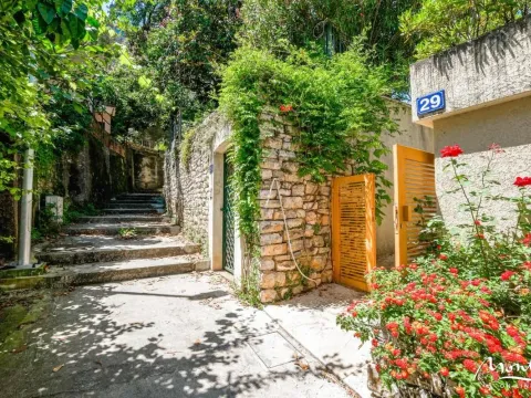 Prodaja, dvosoban stan, 75m², Budva, Crna Gora - image 26