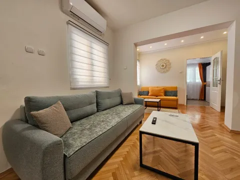 Prodaja, trosoban stan, 80m², Budva, Crna Gora - image 3