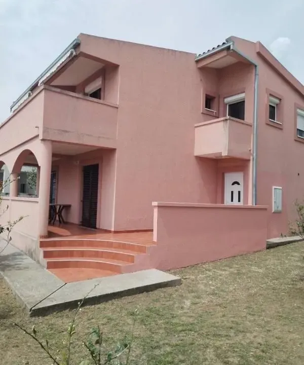 Sale, house, 220m², Šušanj, Bar
