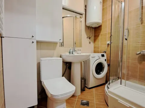 Izdavanje, jednosoban stan, 62m², New City, Podgorica - image 8