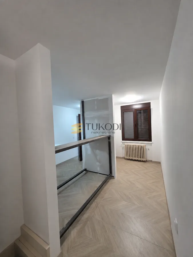 Prodaja, trosoban stan, 63m², Višnjička Banja, Palilula Sve Podlokacije