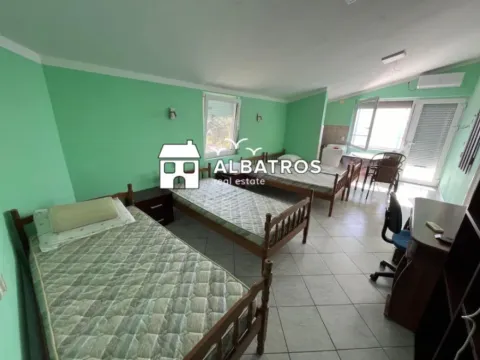 Rent, house, 300m², Sutomore, Bar - image 9