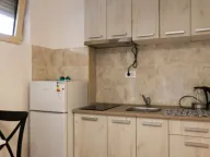 Izdavanje, garsonjera, 20m², Budva, Crna Gora - image 9