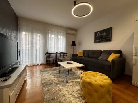 Prodaja, jednosoban stan, 37m², Drač, Podgorica - image 9