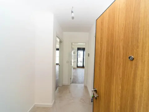 Izdavanje, jednosoban stan, 46m², Tološi, Podgorica - image 5