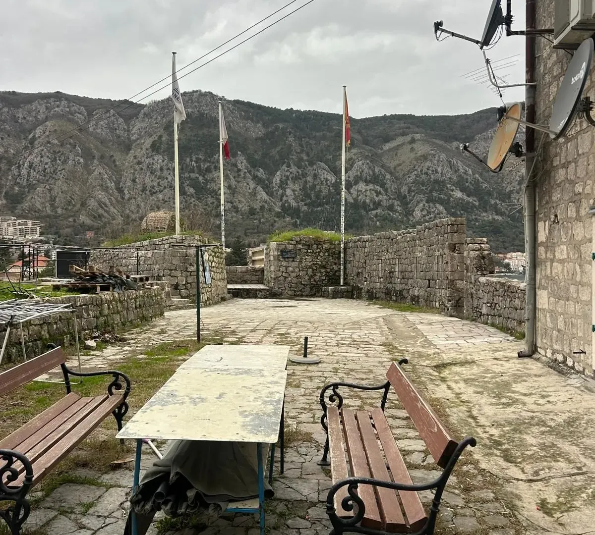Sale, one bedroom apartment, 42m², Stari Grad Kotor, Kotor