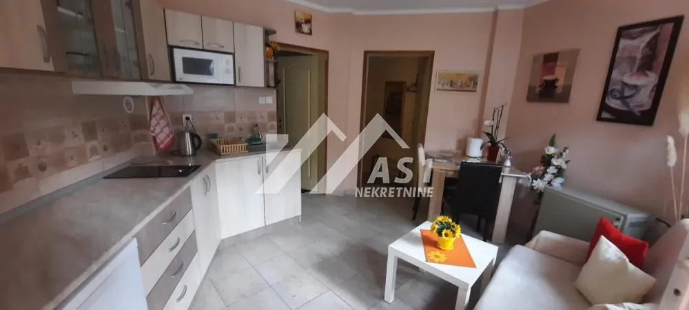 Izdavanje, kuća, 47m², Ledinci, Petrovaradin
