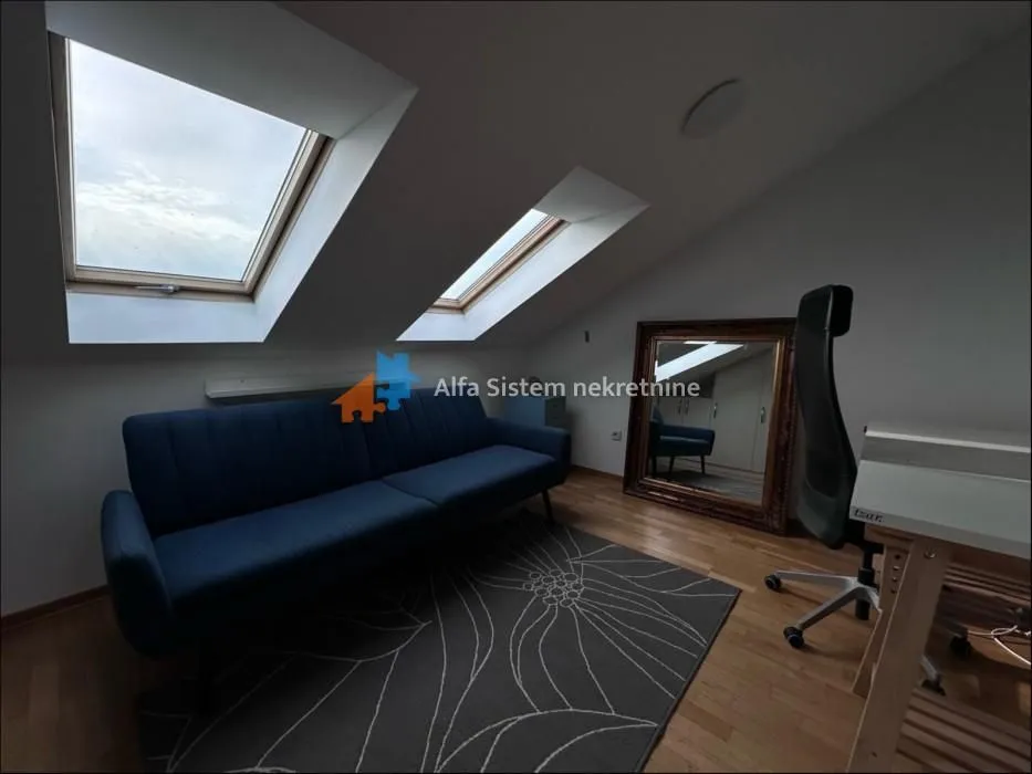 Rent, three bedroom apartment, 87m², Čubura, Beograd