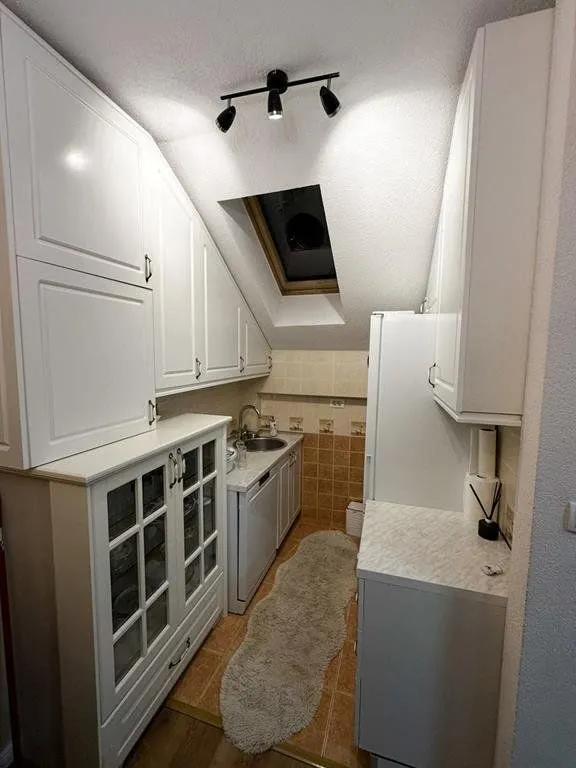 Rent, three bedroom apartment, 100m², Stari Aerodrom, Podgorica