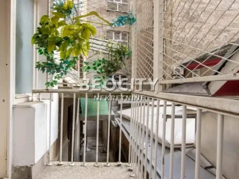 Sale, one bedroom apartment, 30m², Topličin venac, Beograd - image 11