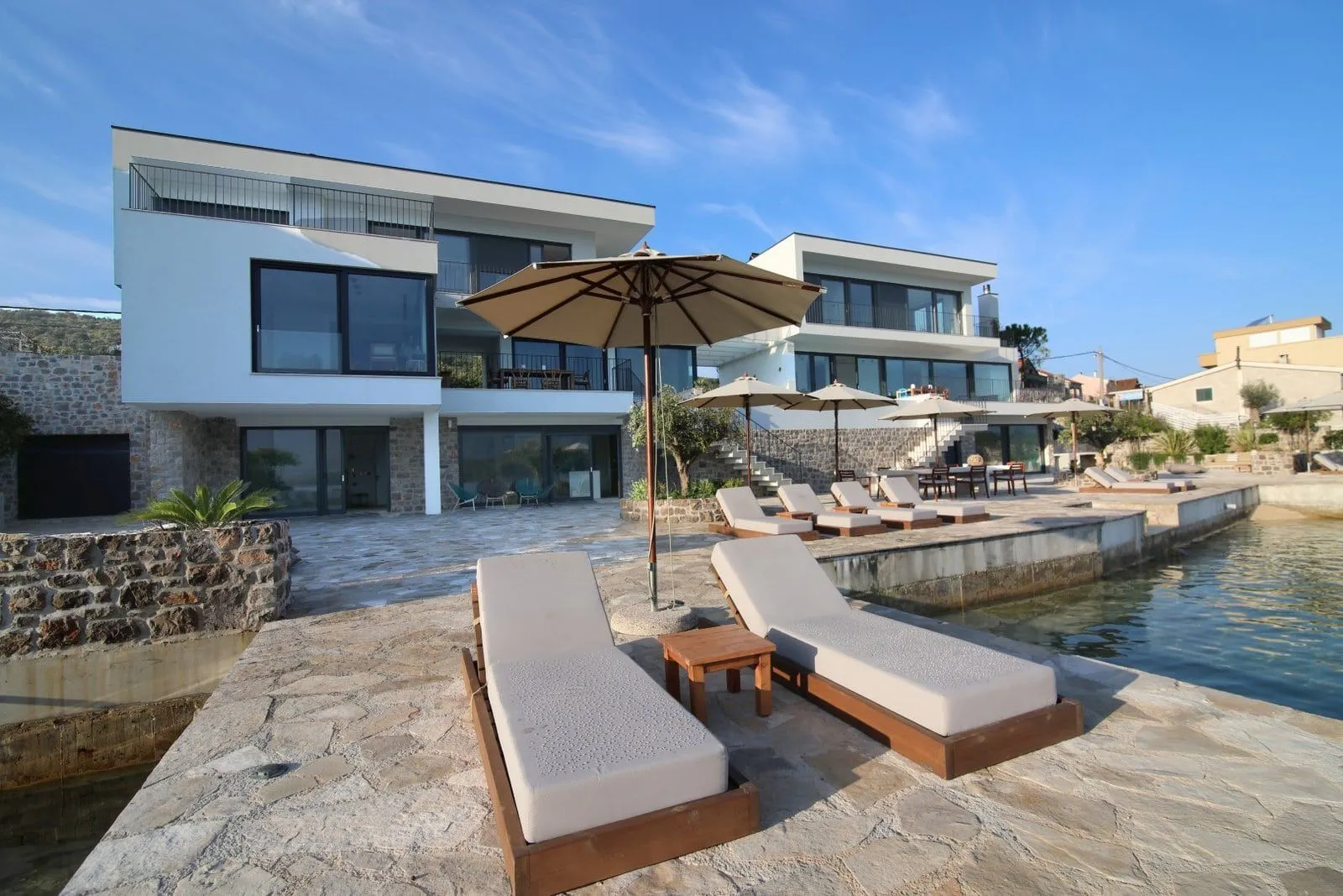 Prodaja, kuća, 676m², Đuraševići, Tivat