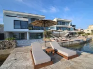 Sale, house, 676m², Đuraševići, Tivat - image 2