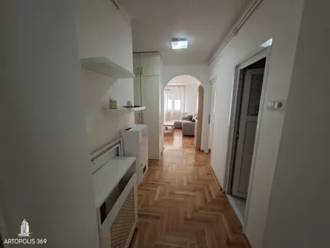 Izdavanje, dvosoban stan, 57m², Savski Venac, Beograd - image 12