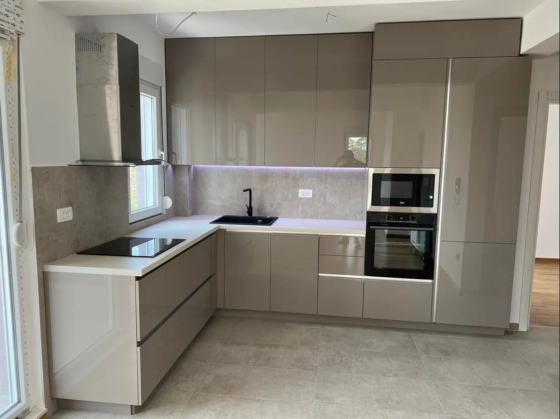 Prodaja, stan, 72m², Tivat, Crna Gora