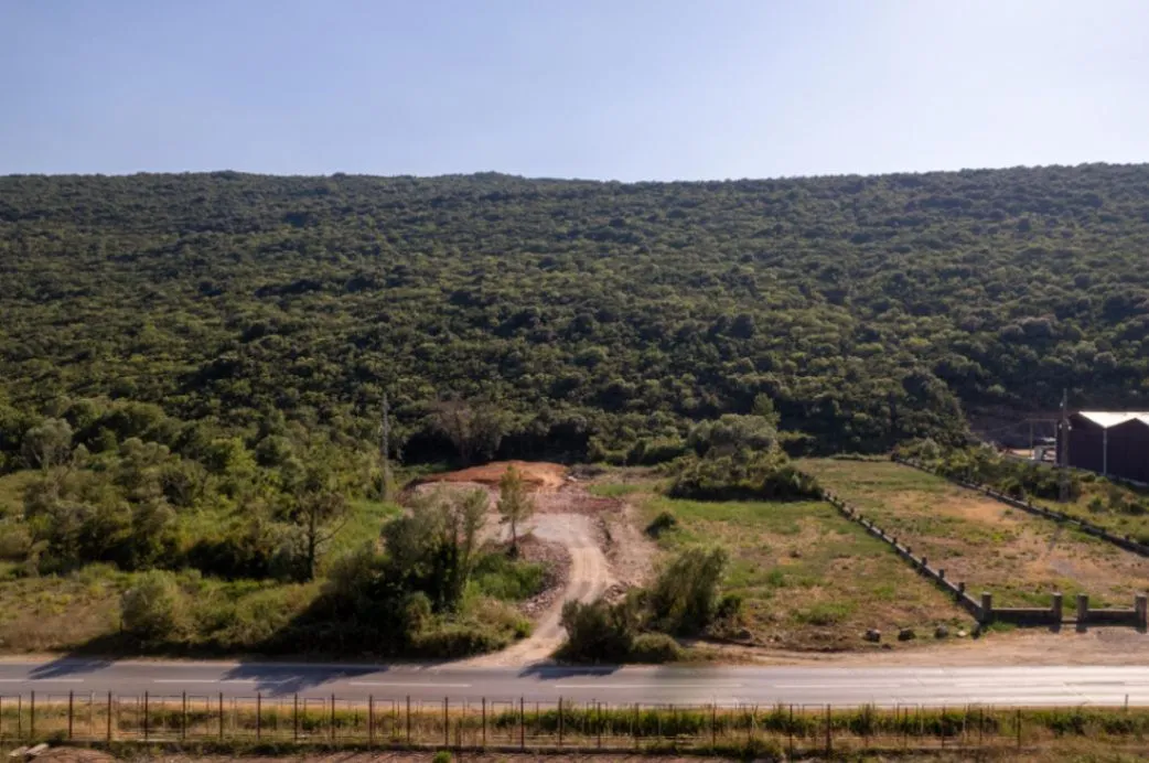 Prodaja, plac, 4300m², Kubasi, Kotor