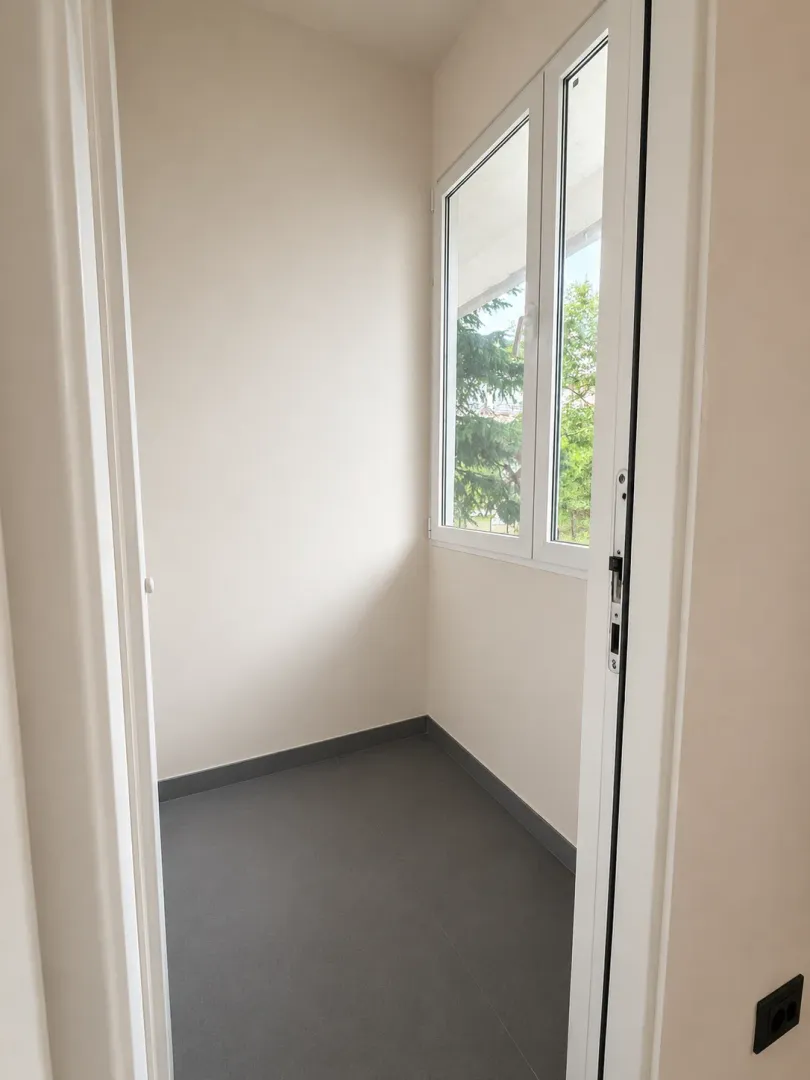 Rent, office space, 50m², Preko Morače, Podgorica