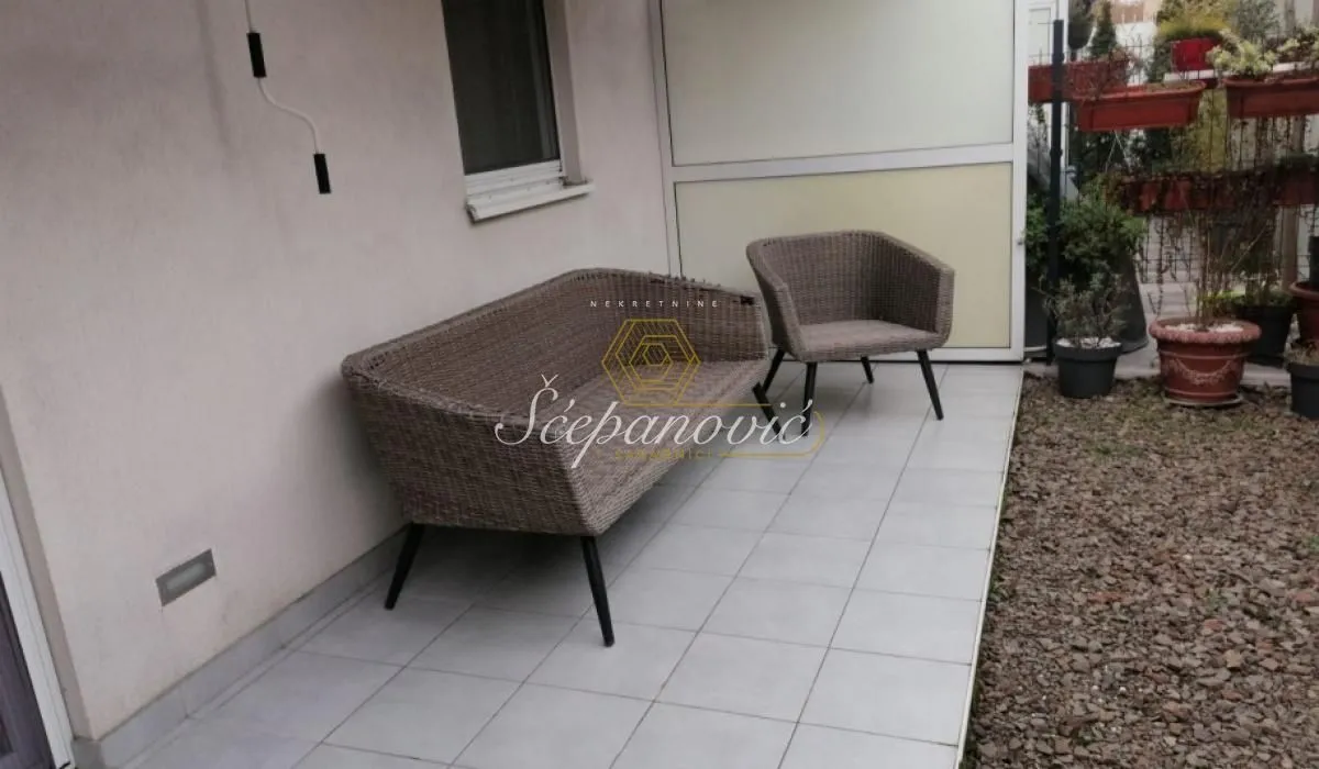 Prodaja, četvorosoban stan, 75m², Telep severni, Novi Sad Sve Podlokacije