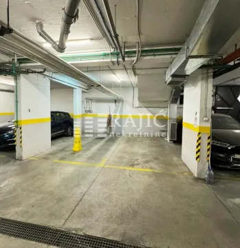 Rent, three bedroom apartment, 84m², Zeleni Venac, Beograd - image 12