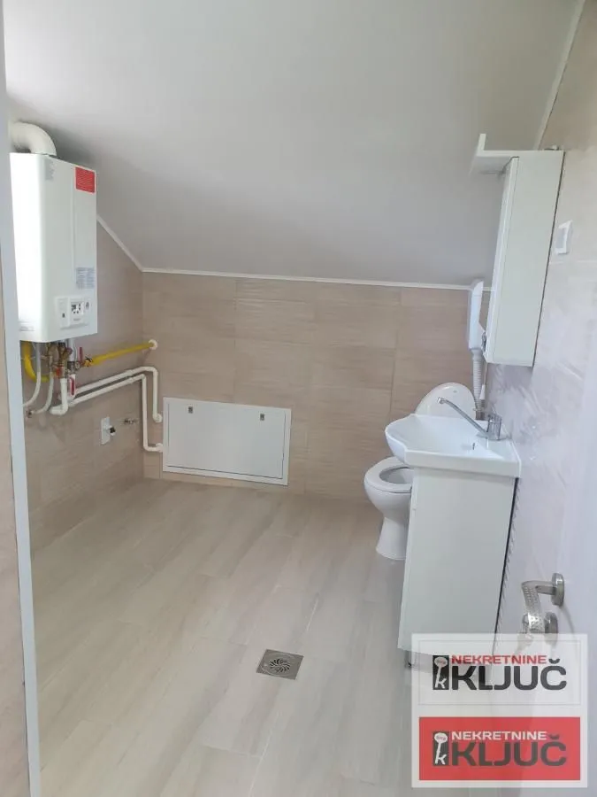 Prodaja, trosoban stan, 71m², Klisa, Novi Sad Sve Podlokacije