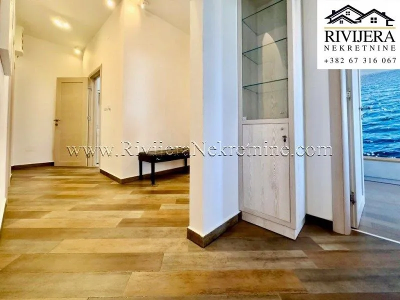Prodaja, trosoban stan, 108m², Centar, Kotor