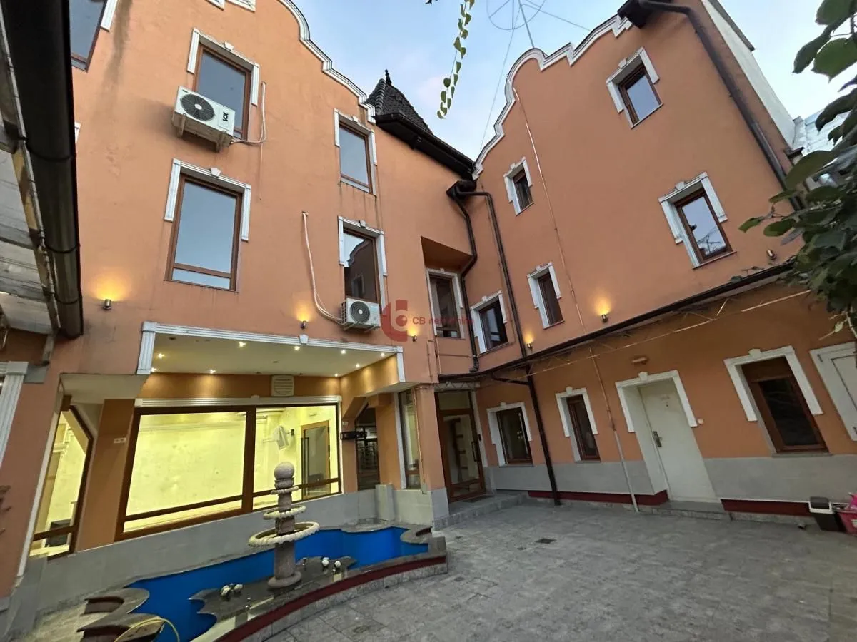 Sale, office space, 1400m², Centar, Subotica