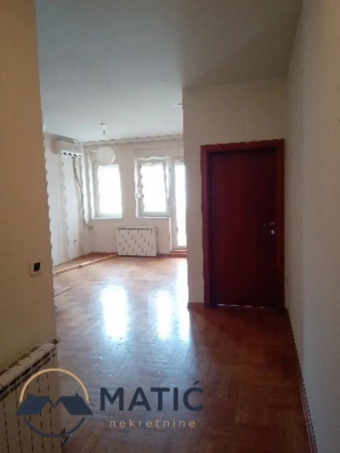 Sale, three bedroom apartment, 51m², Centar, Novi Sad
