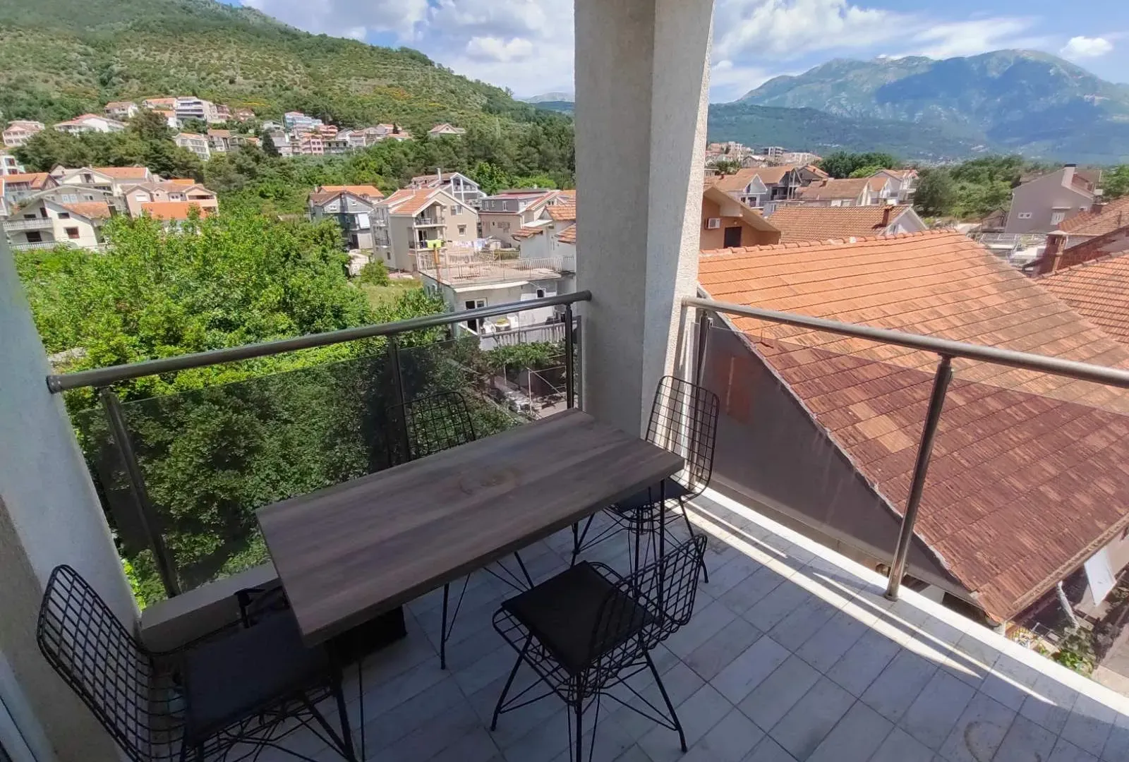 Prodaja, dvosoban stan, 57m², Centar, Tivat
