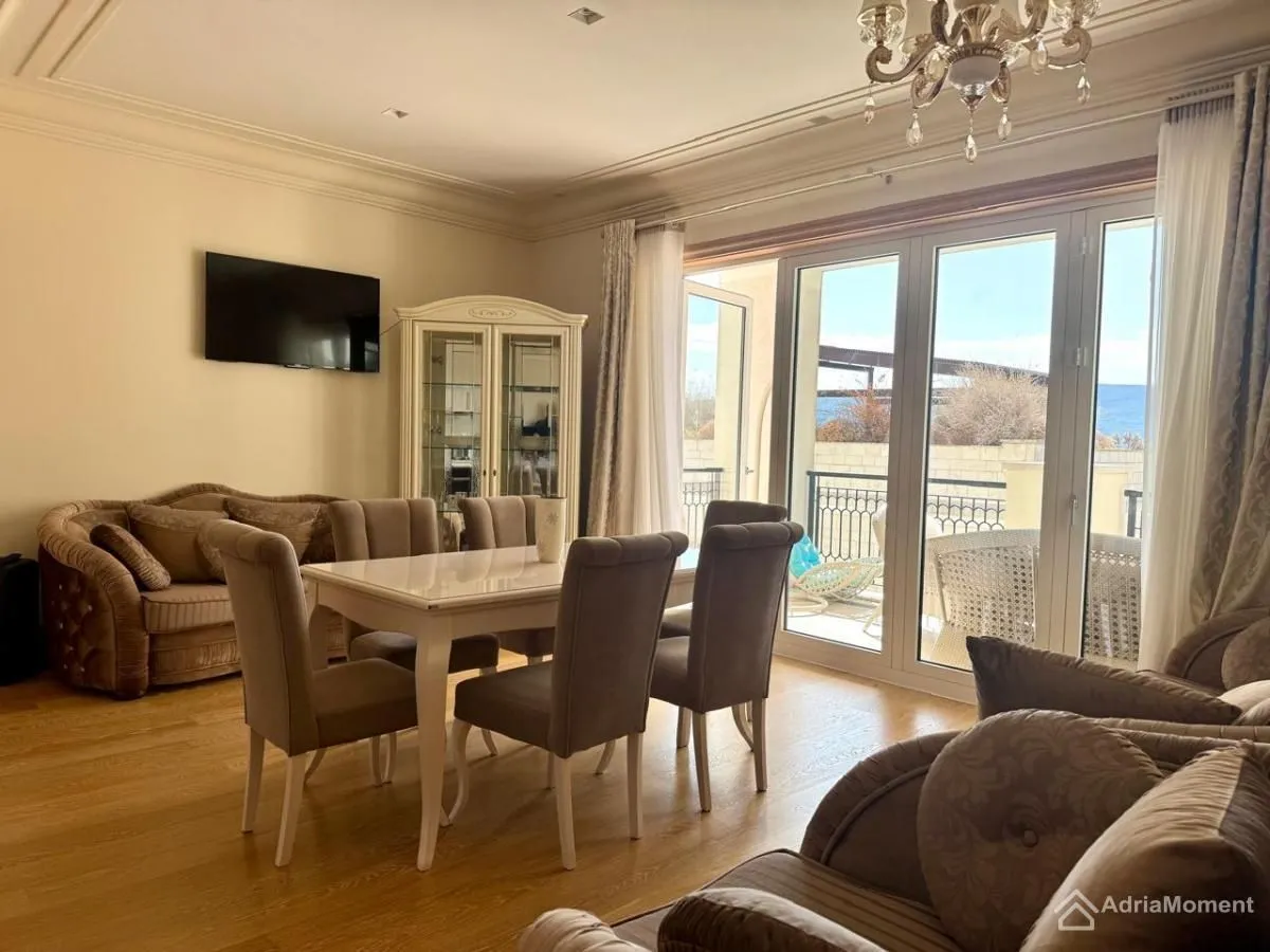 Prodaja, dvosoban stan, 115m², Porto Montenegro, Tivat