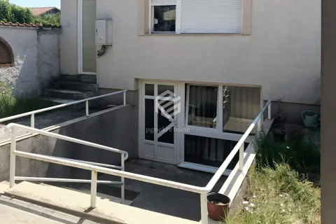 Prodaja, kuća, 143m², Vranići, Podgorica - image 16
