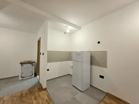 Sale, studio apartment, 31m², Cetinje, Crna Gora - image 11