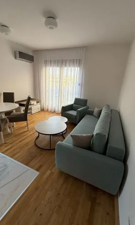Izdavanje, jednosoban stan, 33m², Zabjelo, Podgorica