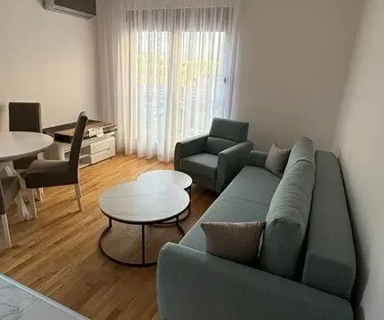 Izdavanje, jednosoban stan, 33m², Zabjelo, Podgorica
