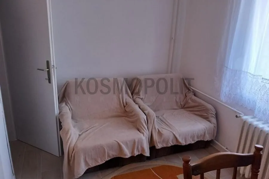 Izdavanje, jednosoban stan, 44m², Borča 1, Borča Sve Podlokacije