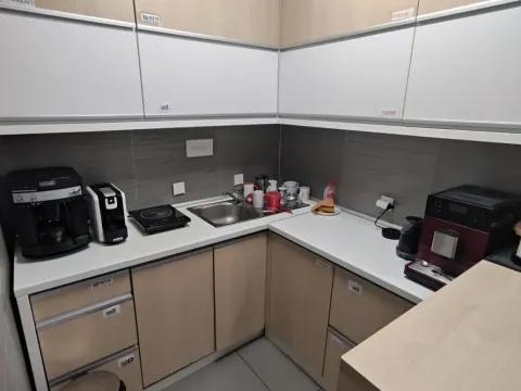 Izdavanje, poslovni prostor, 63m², Novi Beograd Blok 63, Novi Beograd Sve Podlokacije - image 3