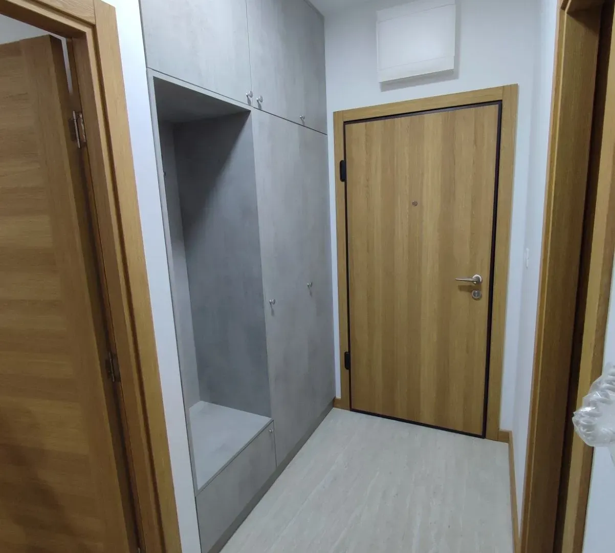 Izdavanje, jednosoban stan, 45m², New City, Podgorica
