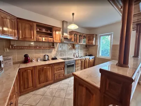 Rent, apartment, 100m², Tivat, Crna Gora - image 4