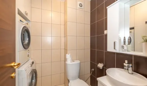 Rent, three bedroom apartment, 92m², City Kvart, Podgorica - image 13