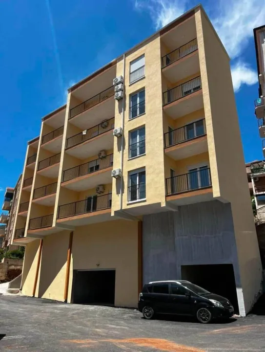 Sale, one bedroom apartment, 56m², Lazi, Budva