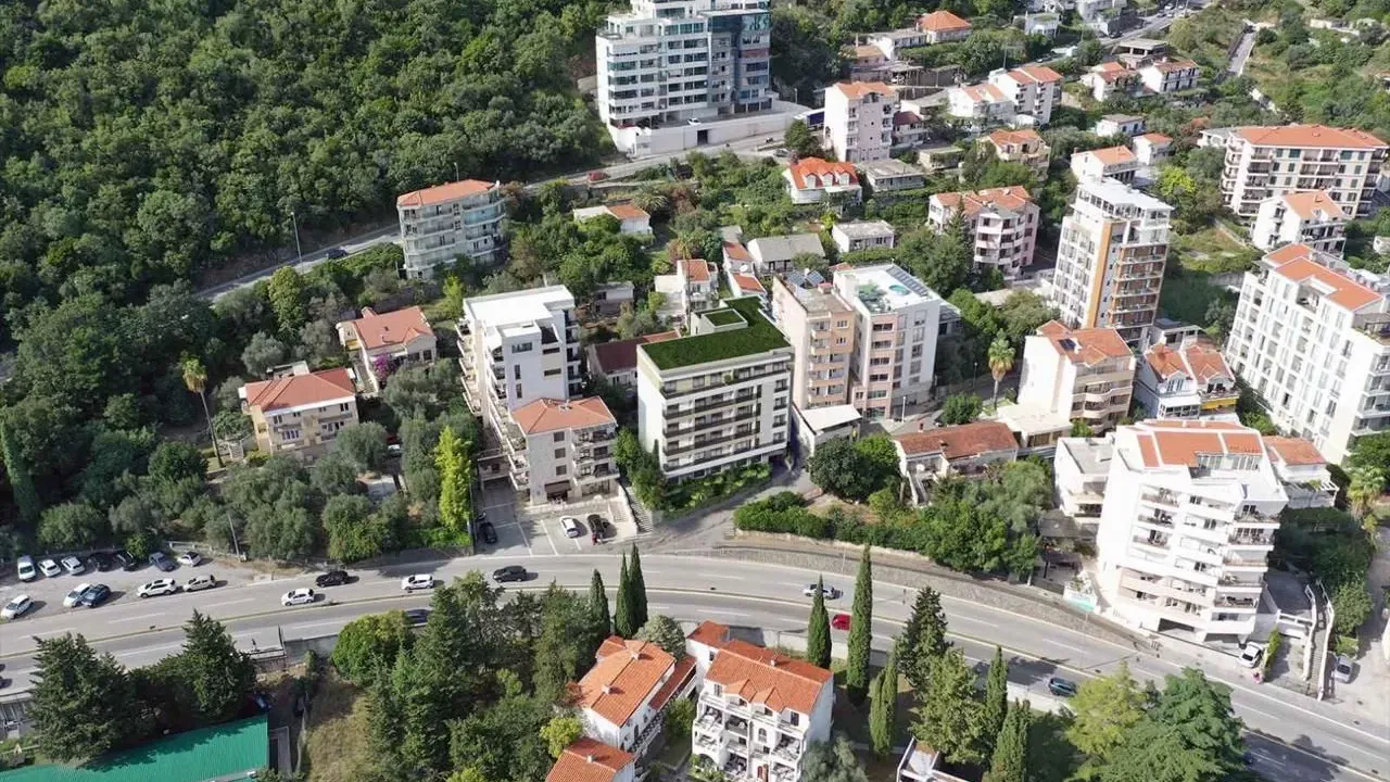Sale, one bedroom apartment, 43m², Bečići, Budva