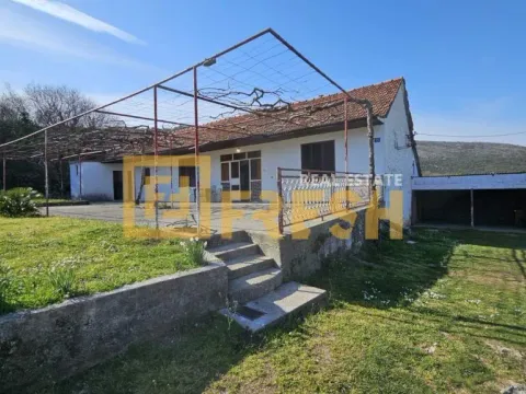 Kuća in Beri