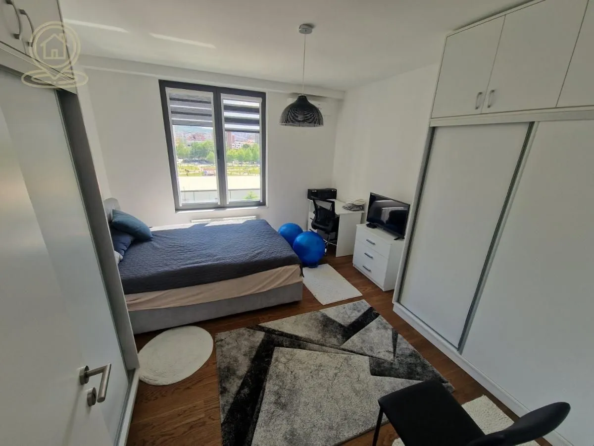 Prodaja, trosoban stan, 81m², Bulevar, Niš