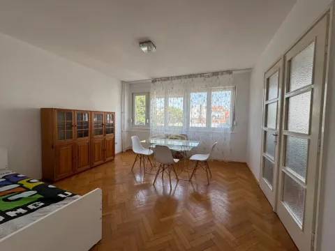 Rent, three bedroom apartment, 75m², Stari Grad, Beograd - image 3