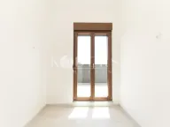 Prodaja, četvorosoban stan, 221m², Vezirov Most, Podgorica - image 4