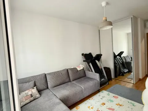 Izdavanje, dvosoban stan, 75m², City Kvart, Podgorica - image 8